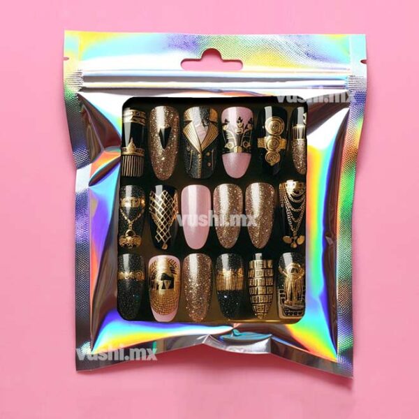 Uñas press on negro con doradas